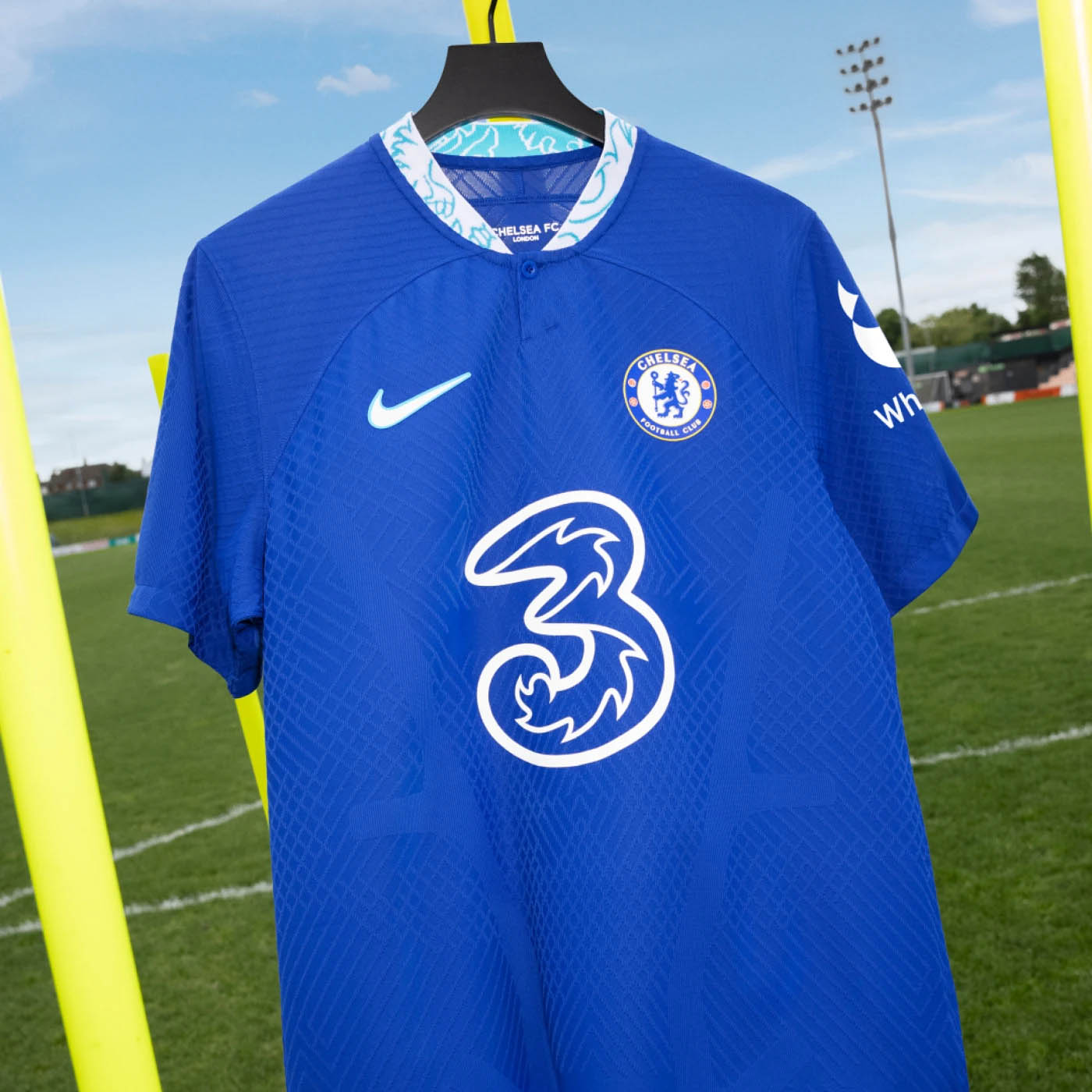 fake Chelsea shirt_3.jpg