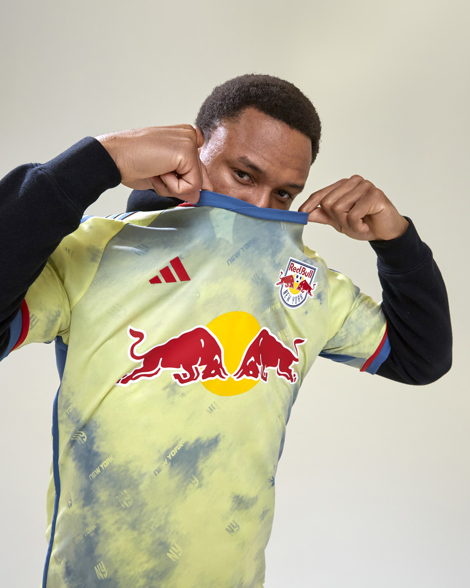 New York Red Bulls Home Shirt 2023-2024_3.jpg