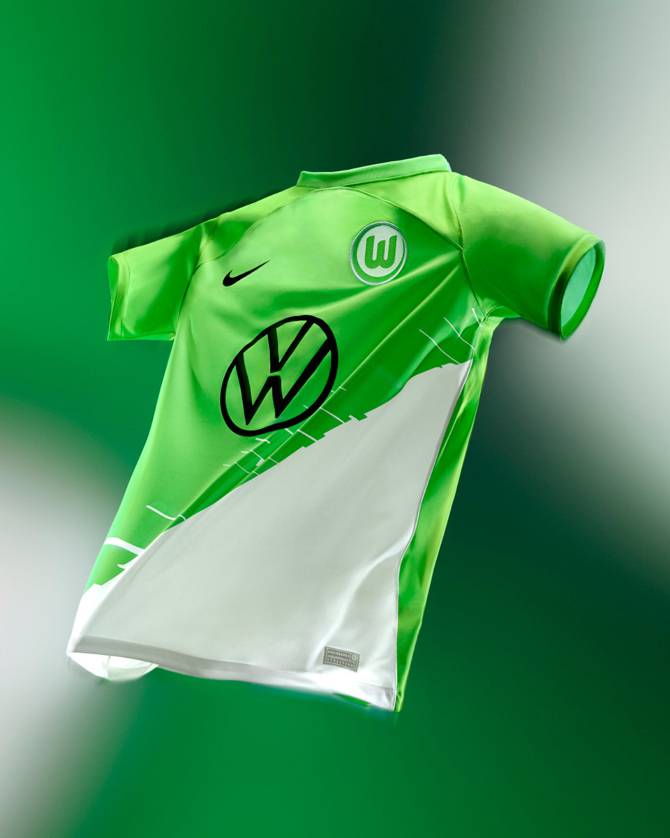 Wolfsburg Home Shirt 2023-2024.jpg